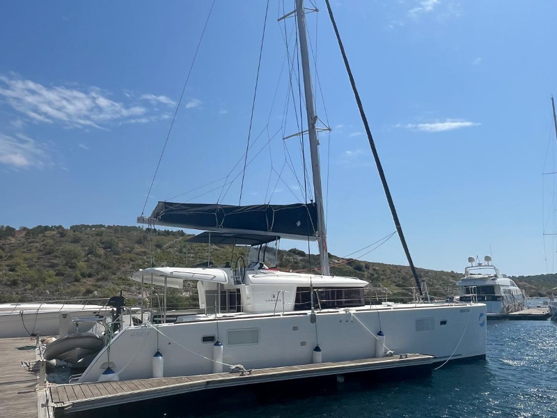 CARIAMA (air condition, generator, water maker, flybridge), Lagoon 450 - Main image